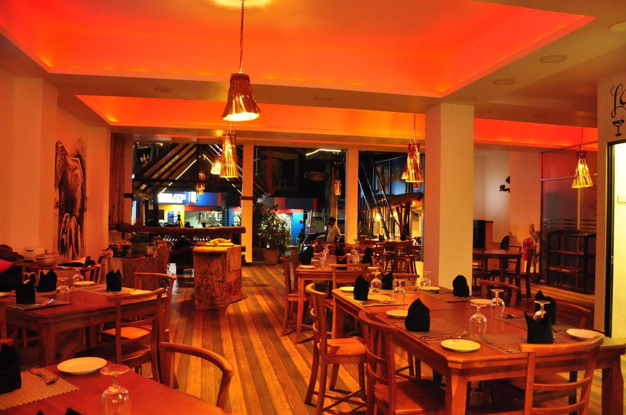 Oak Ray La Ella Breeze酒店 外观 照片